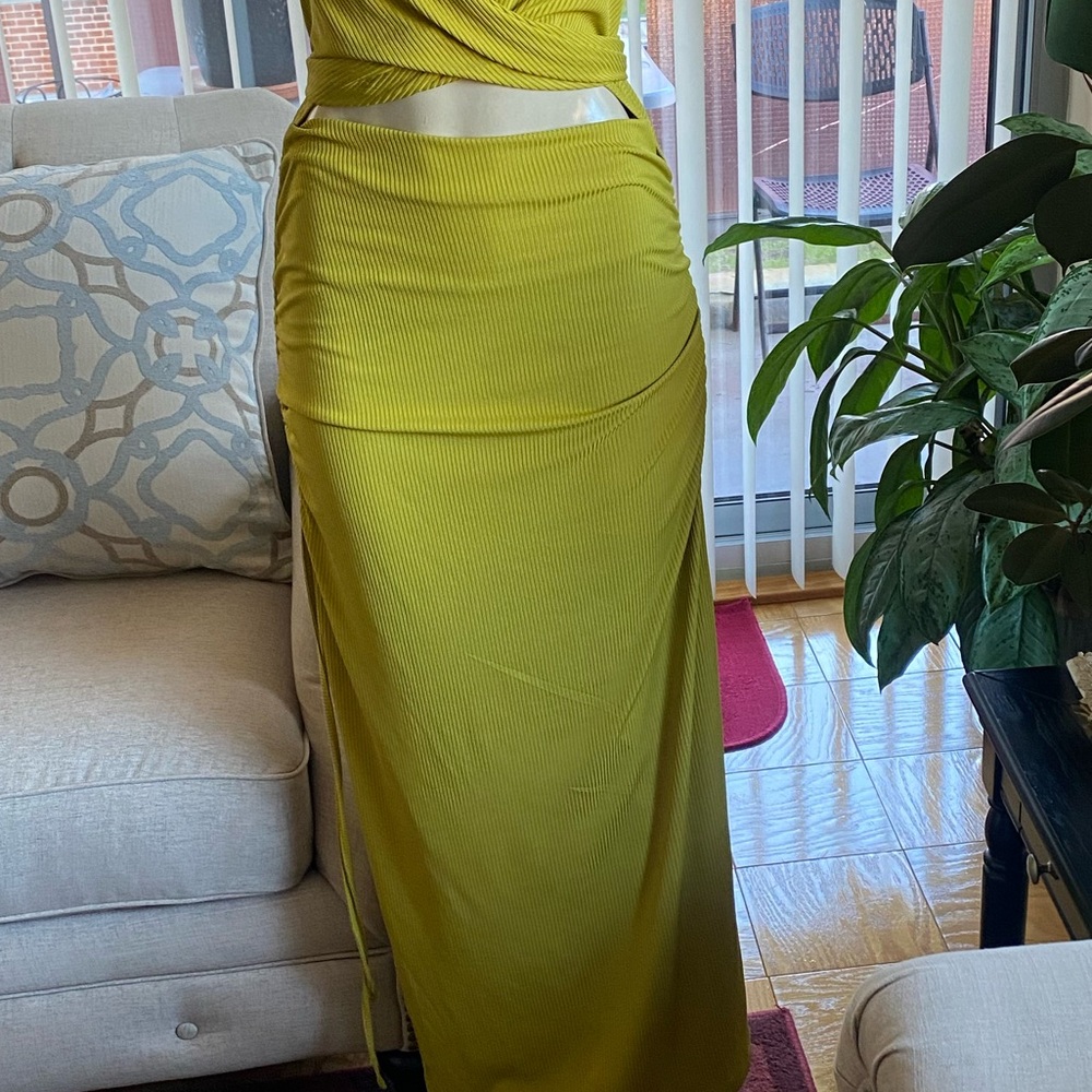 Elegant Lime Green Midi Cider Dress Size XL. - Picture 9 of 15